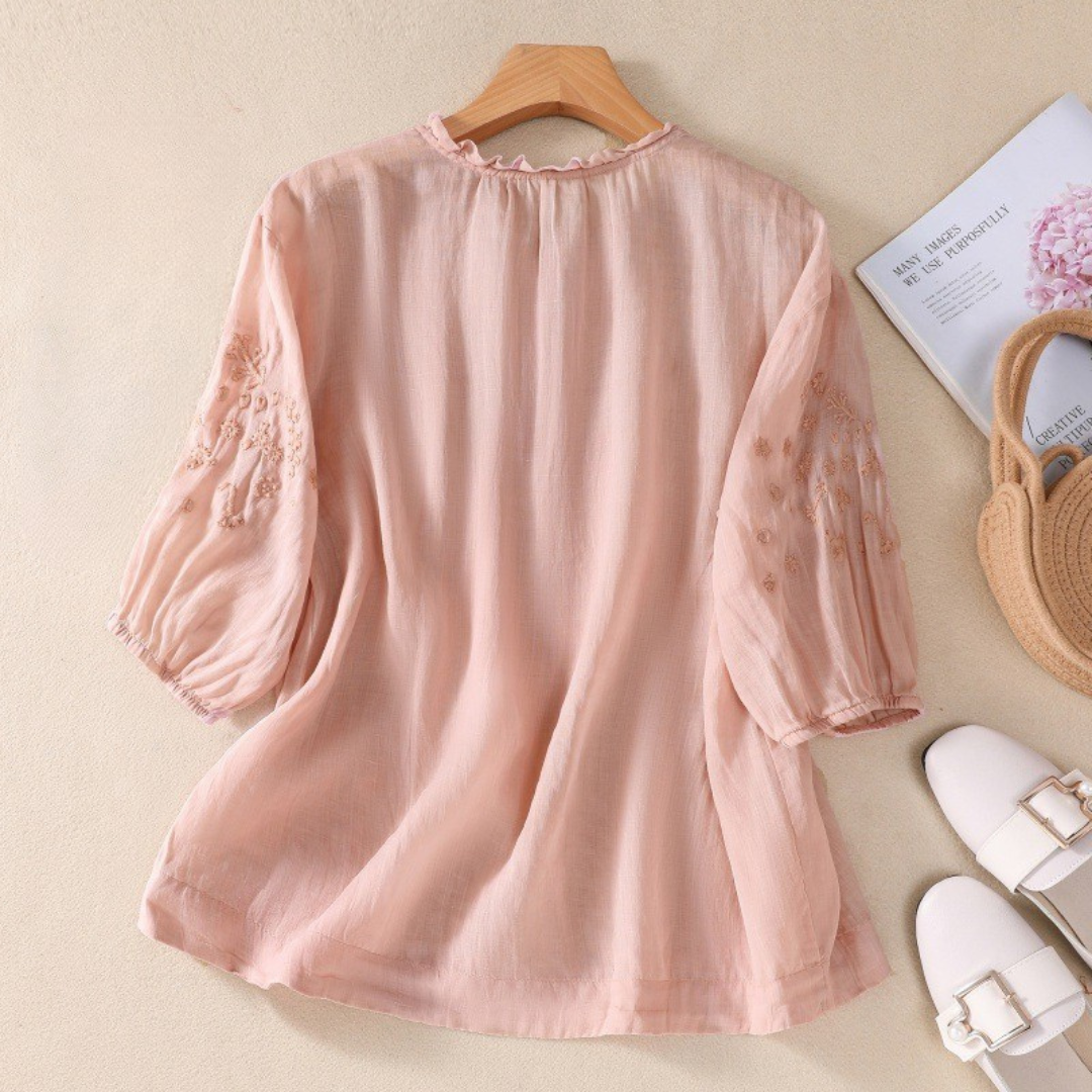 Sorelia – Bluse i bomullsvoile med broderte skuldre