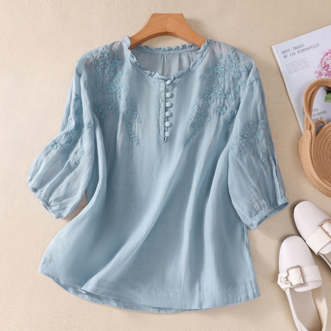Sorelia – Bluse i bomullsvoile med broderte skuldre